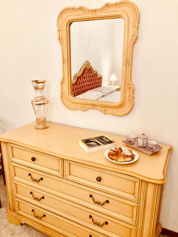 Ai Do Fradei Apartment เมสเตร ภายนอก รูปภาพ
