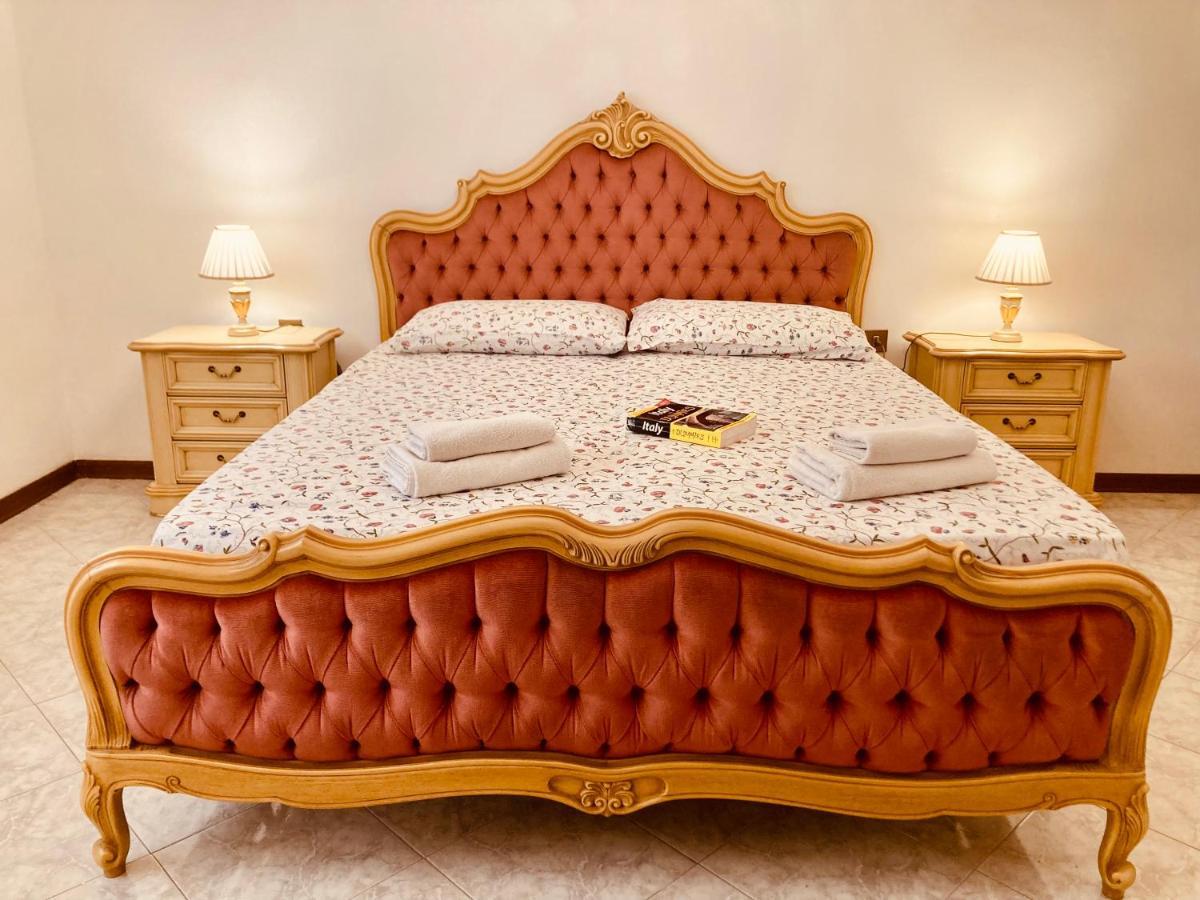 Ai Do Fradei Apartment เมสเตร ภายนอก รูปภาพ